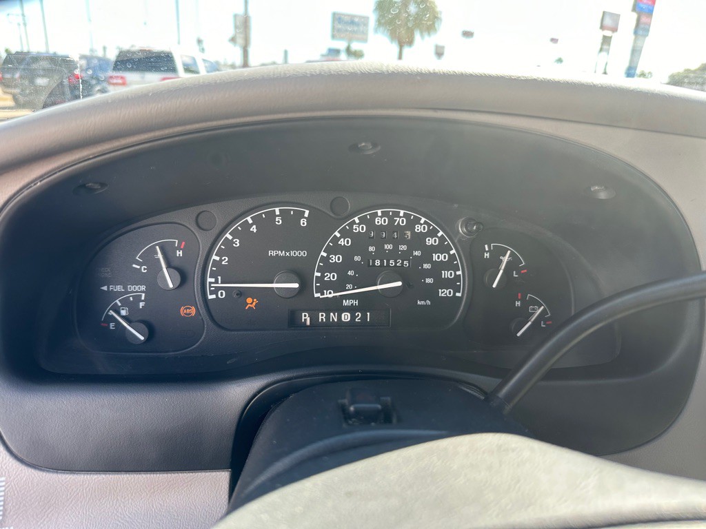 1996 Ford Explorer Image 5