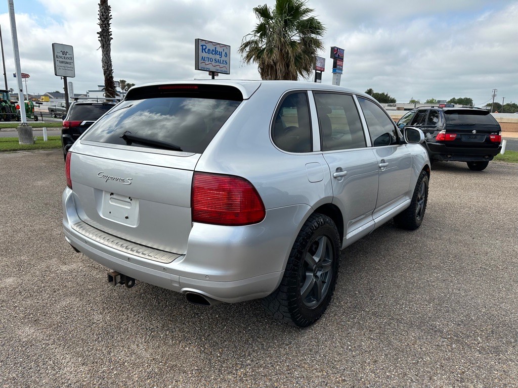 2005 Porsche Cayenne Image 5