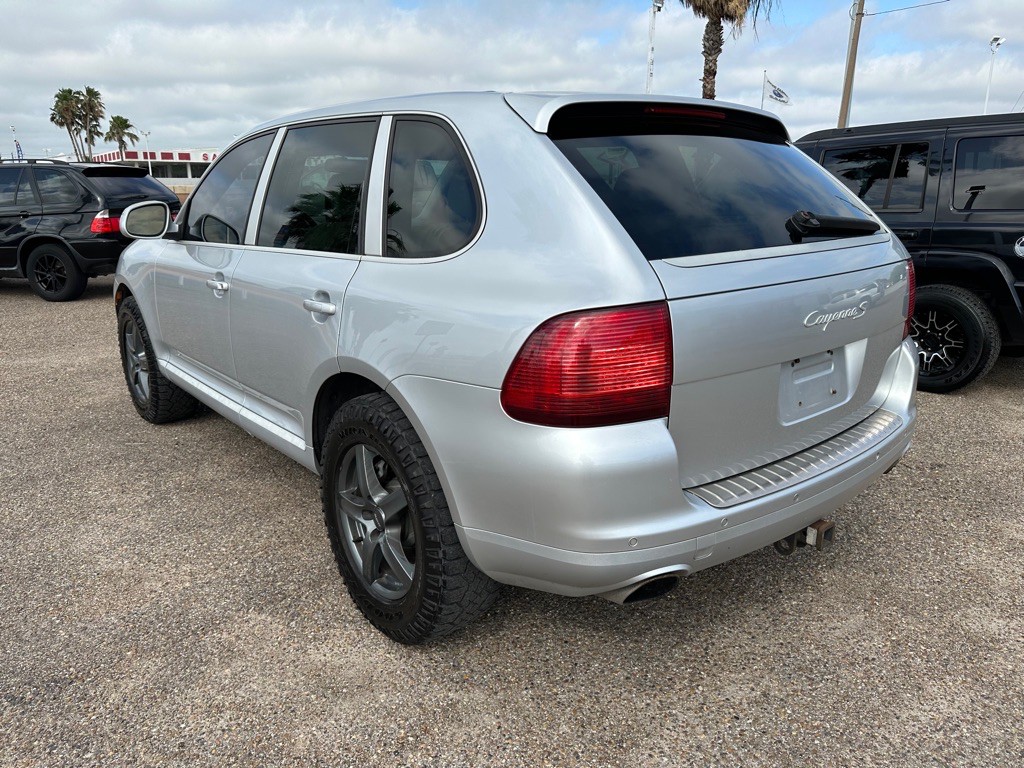 2005 Porsche Cayenne Image 6