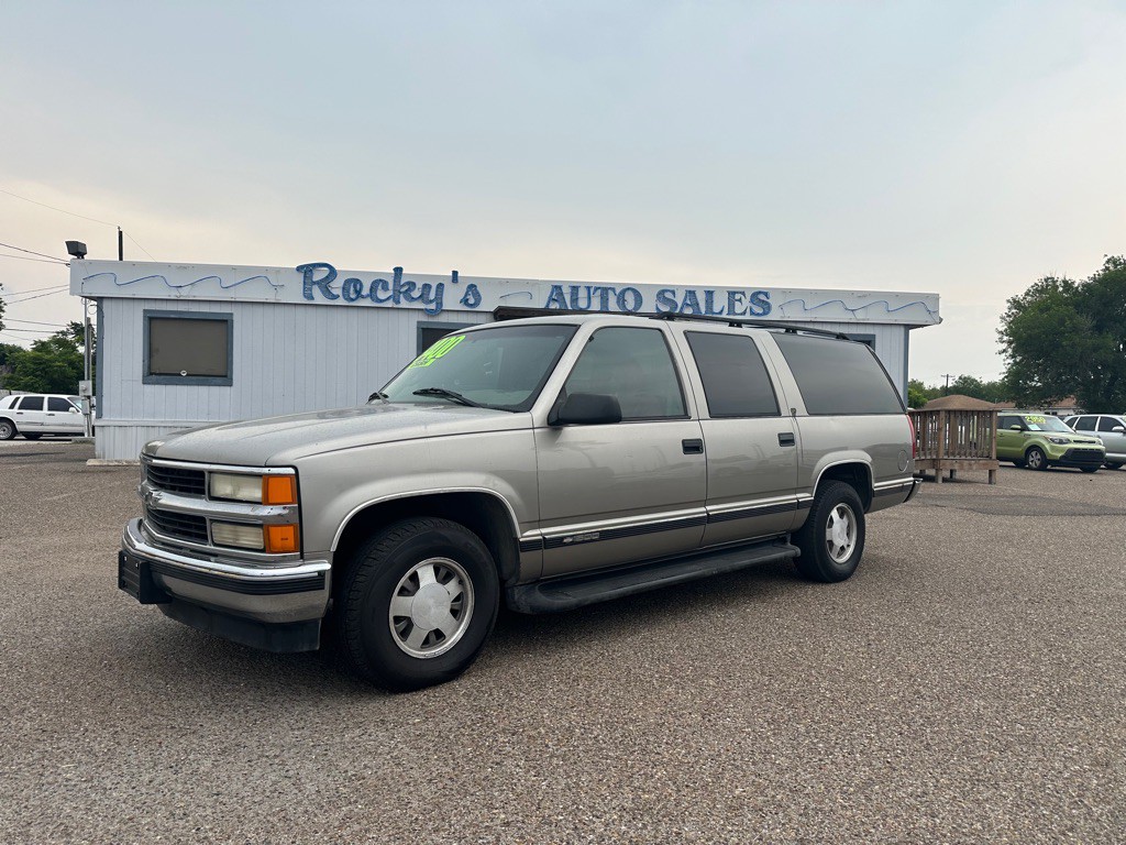 1999 Chevrolet Suburban Image 1