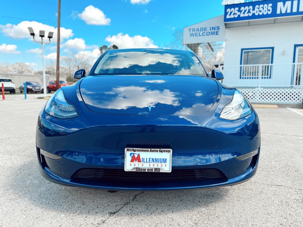2022 Tesla Model Y Image 2