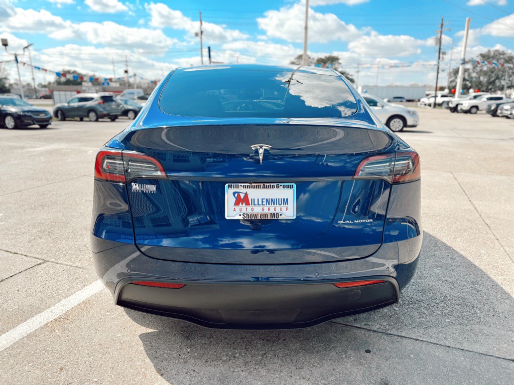 2022 Tesla Model Y Image 5