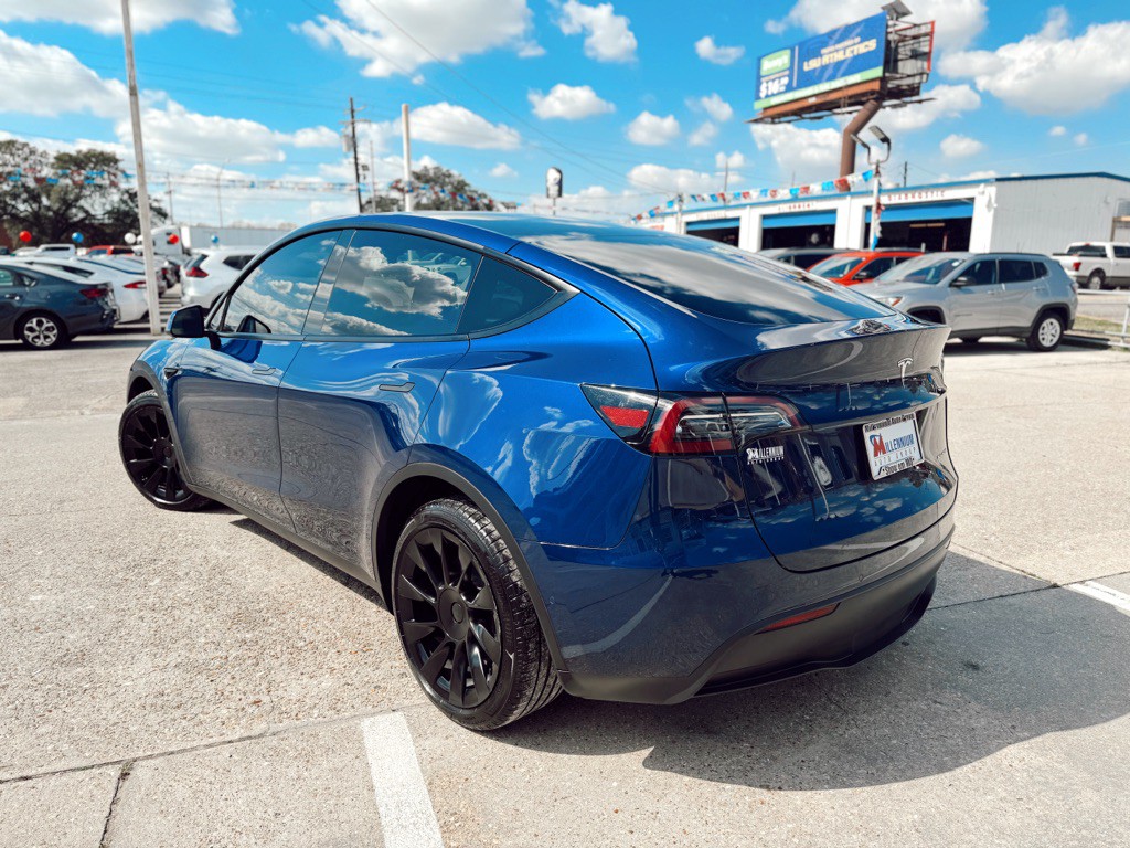 2022 Tesla Model Y Image 6