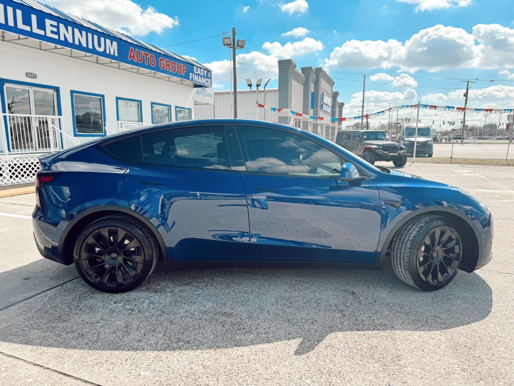 2022 Tesla Model Y Image 7