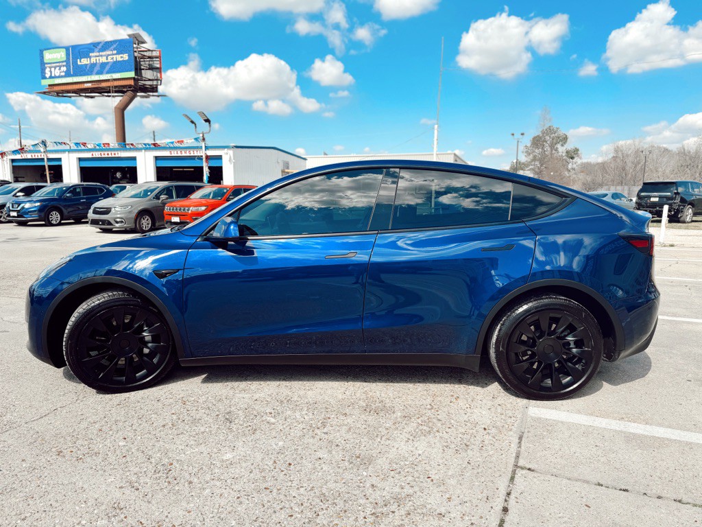 2022 Tesla Model Y Image 8