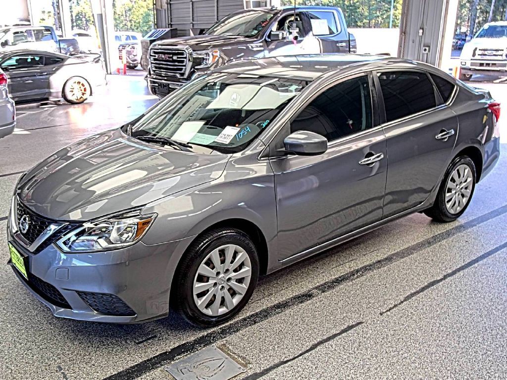 2017 Nissan Sentra Image 2