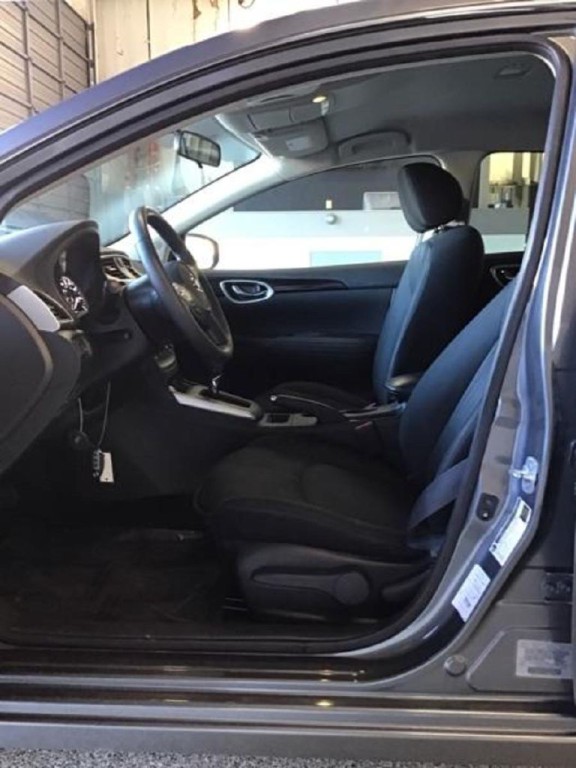 2017 Nissan Sentra Image 4