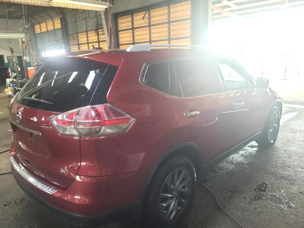 2016 Nissan Rogue Image 2