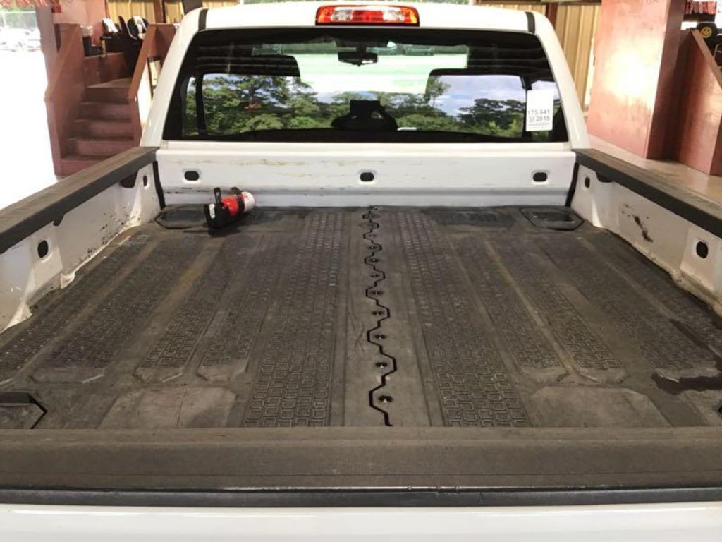 2015 Chevrolet Silverado 1500 Image 2
