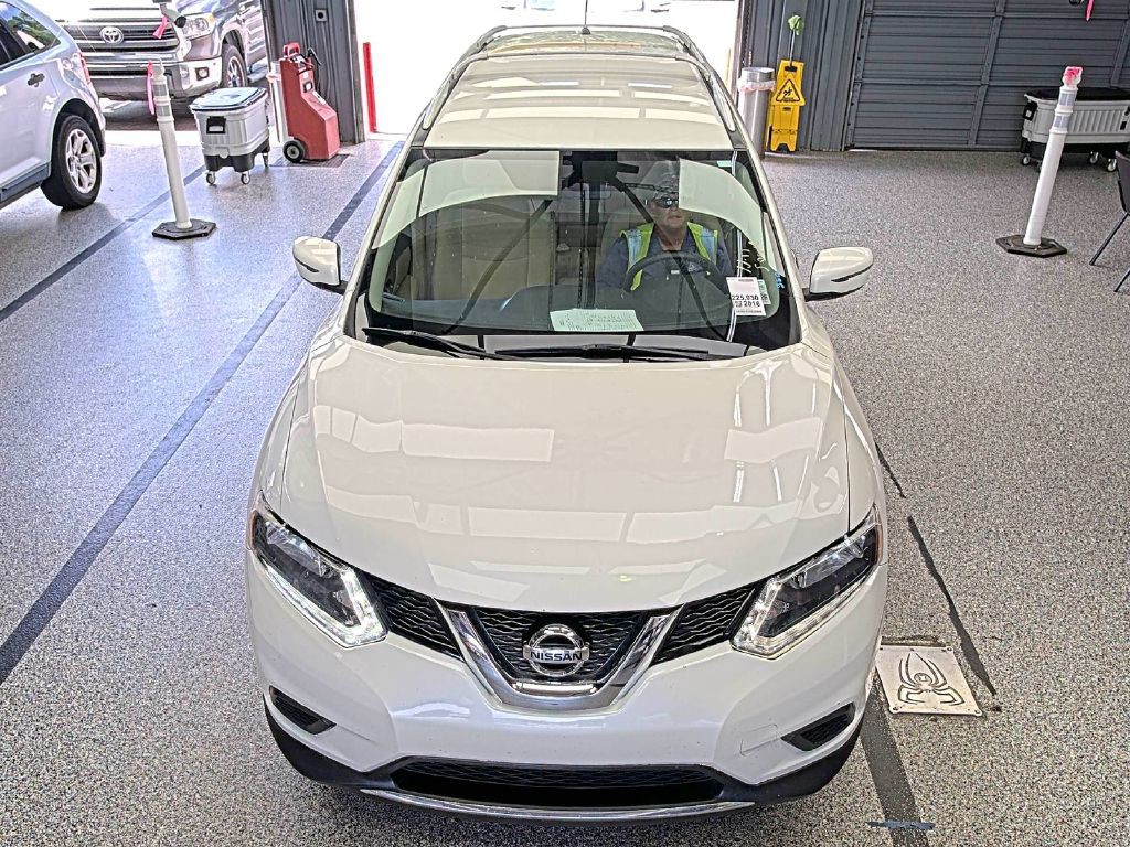 2016 Nissan Rogue Image 3