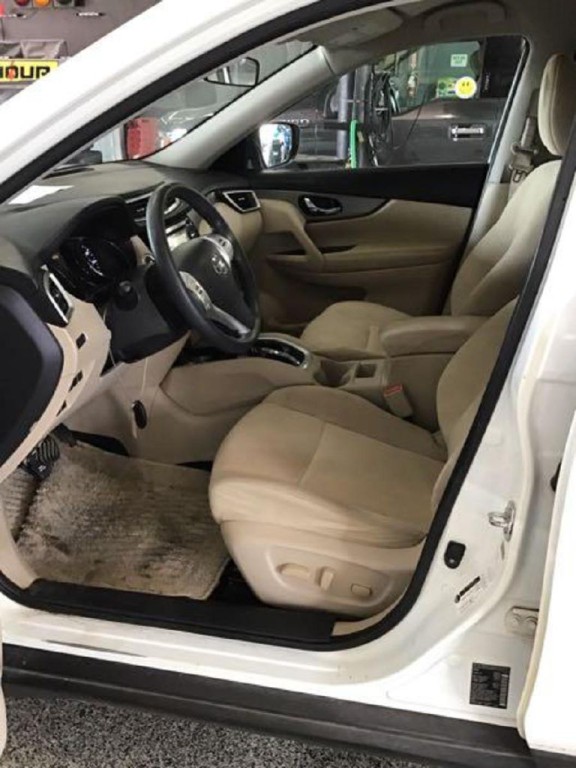 2016 Nissan Rogue Image 4