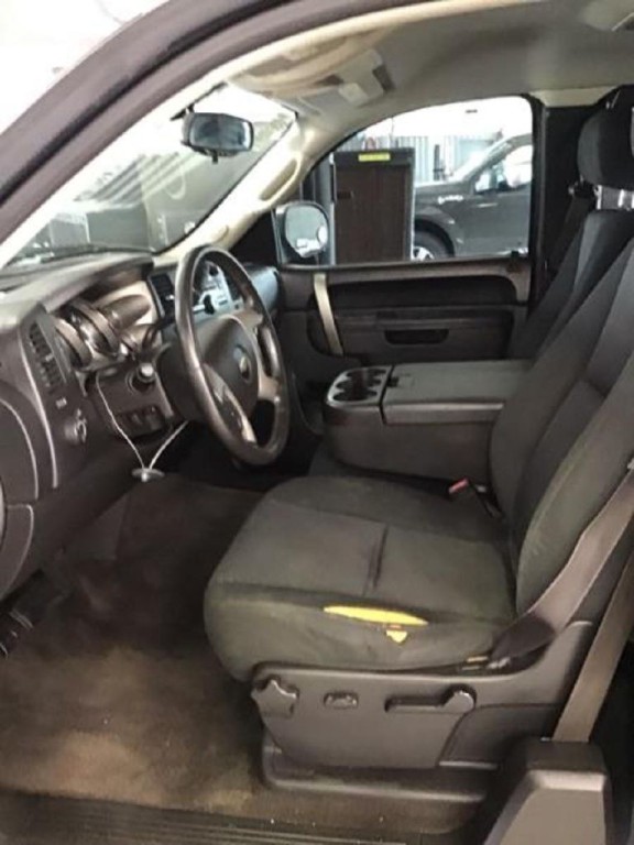 2013 Chevrolet Silverado 1500 Image 2