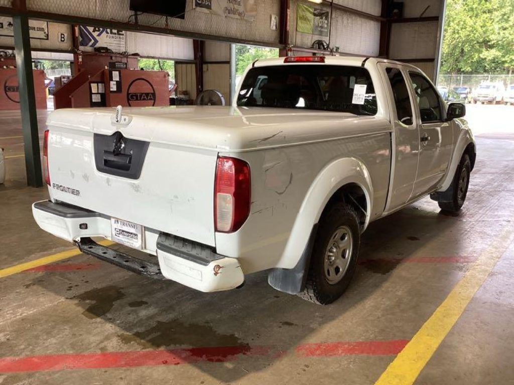 2018 Nissan Frontier Image 3