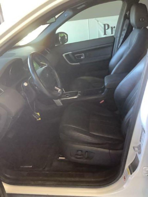 2016 Land Rover Discovery Sport Image 6