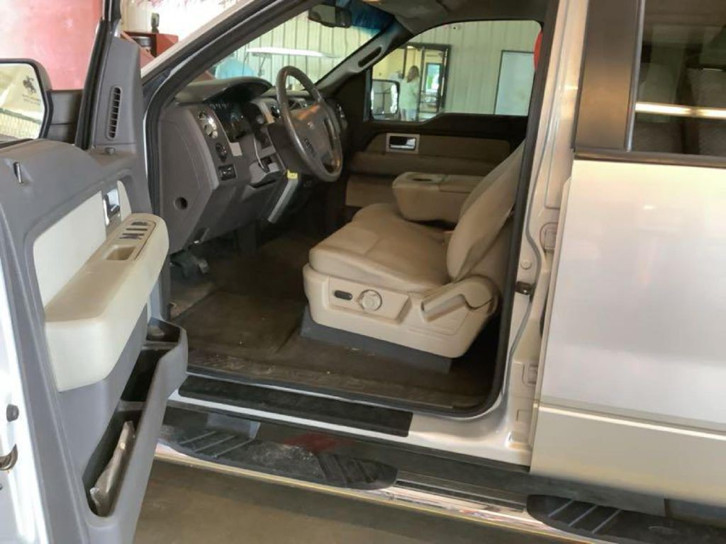 2010 Ford F-150 Image 4
