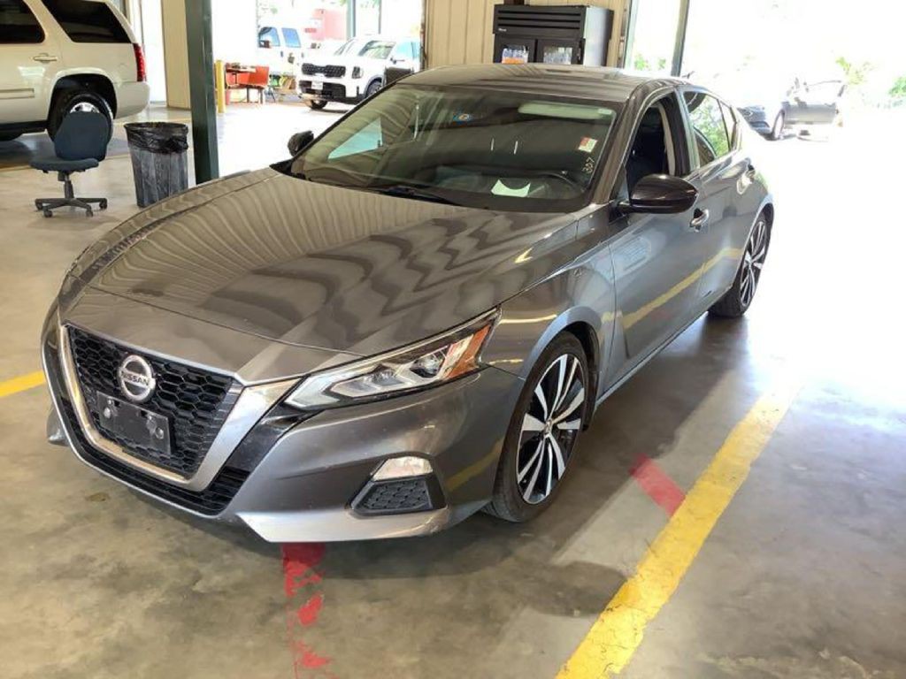 2019 Nissan Altima Image 1