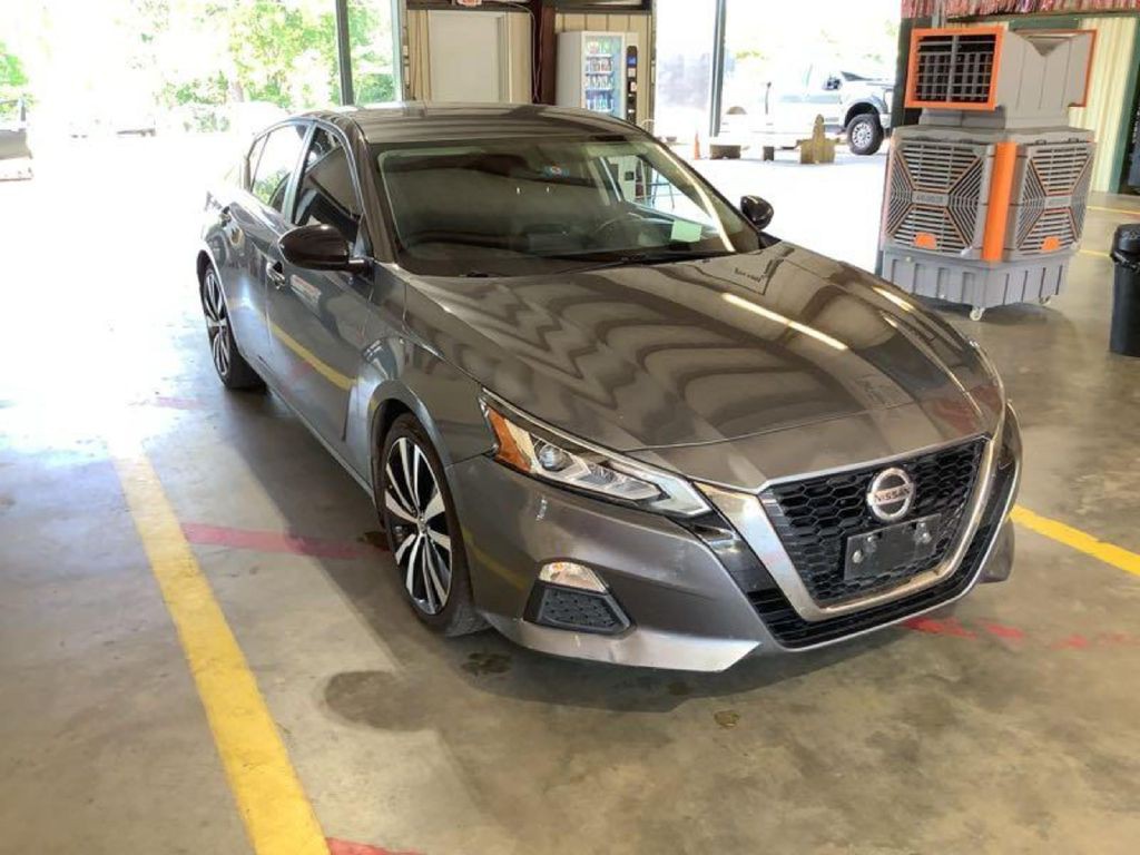 2019 Nissan Altima Image 3