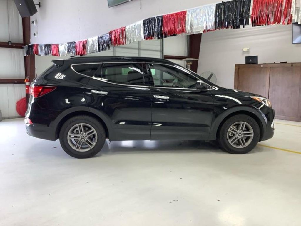 2017 Hyundai Santa Fe Sport Image 3