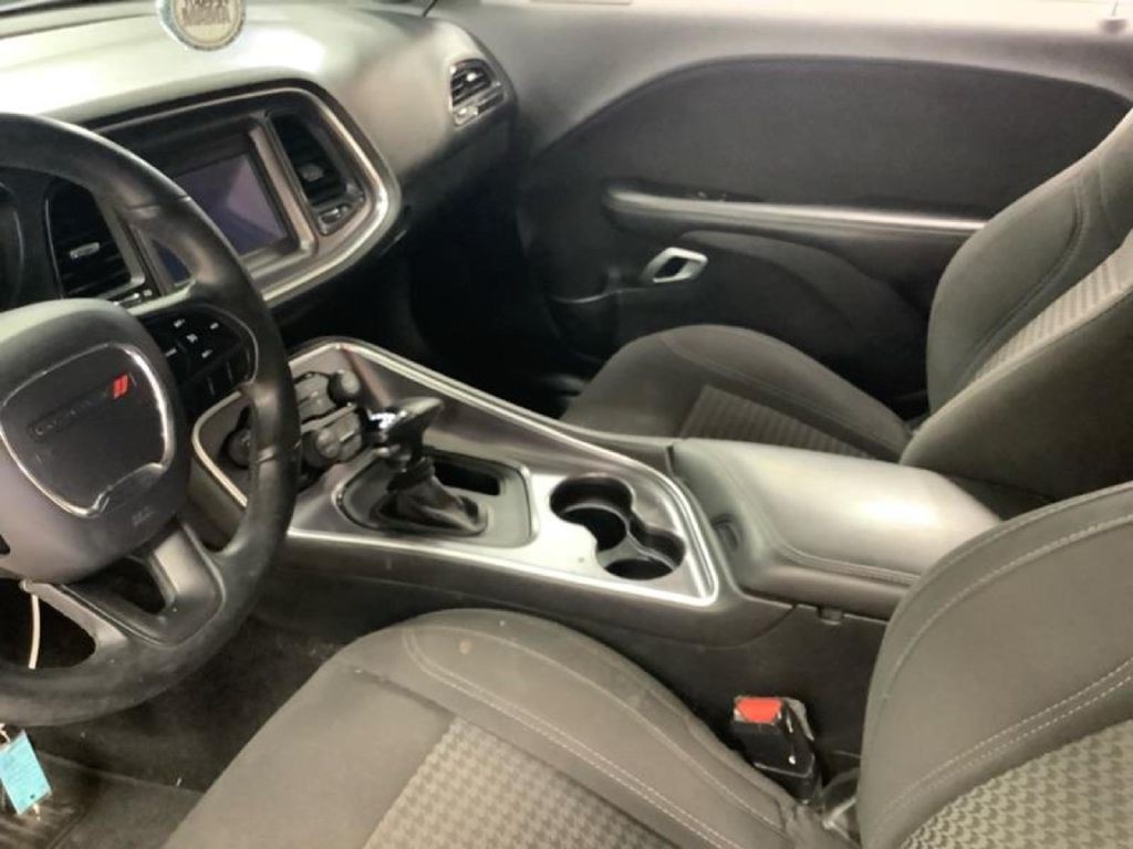 2018 Dodge Challenger Image 4
