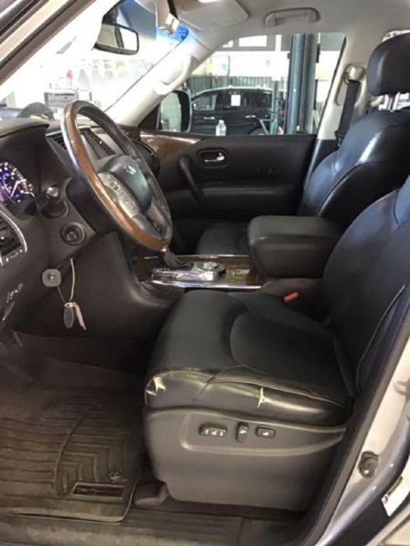 2015 INFINITI QX80 Image 5