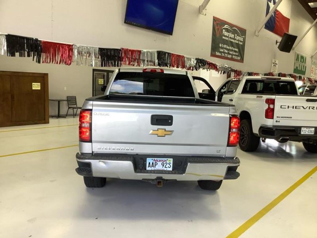 2018 Chevrolet Silverado 1500 Image 3