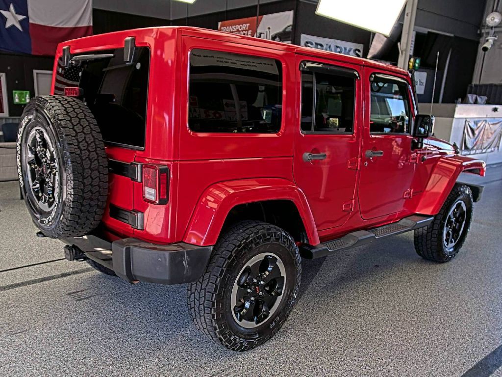 2014 Jeep Wrangler Unlimited Image 2