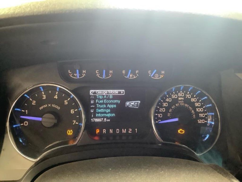 2011 Ford F-150 Image 2