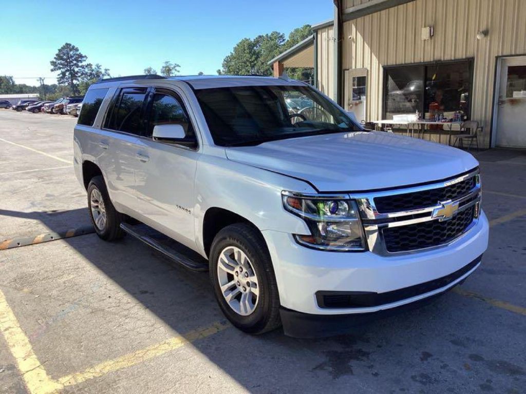 2017 Chevrolet Tahoe Image 3