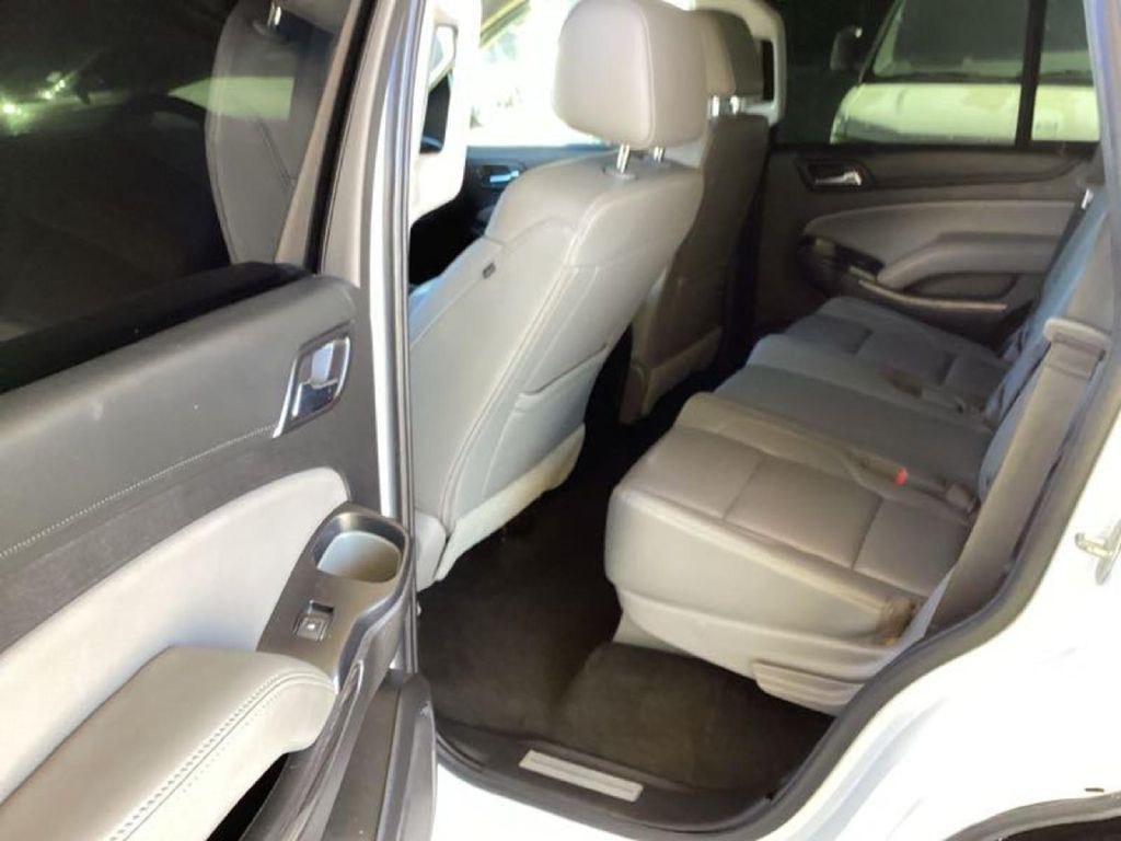 2017 Chevrolet Tahoe Image 6