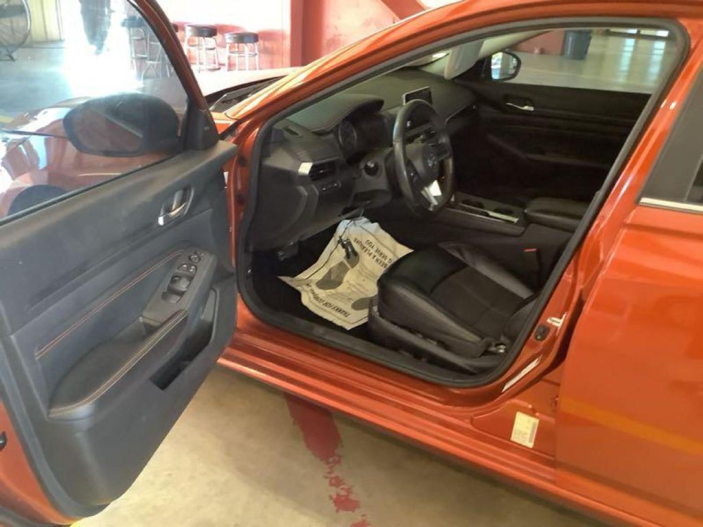 2019 Nissan Altima Image 5