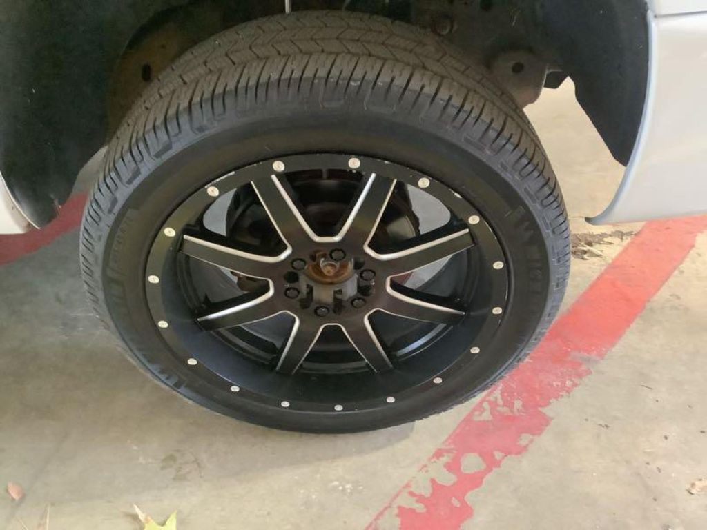 2006 GMC Sierra Image 4