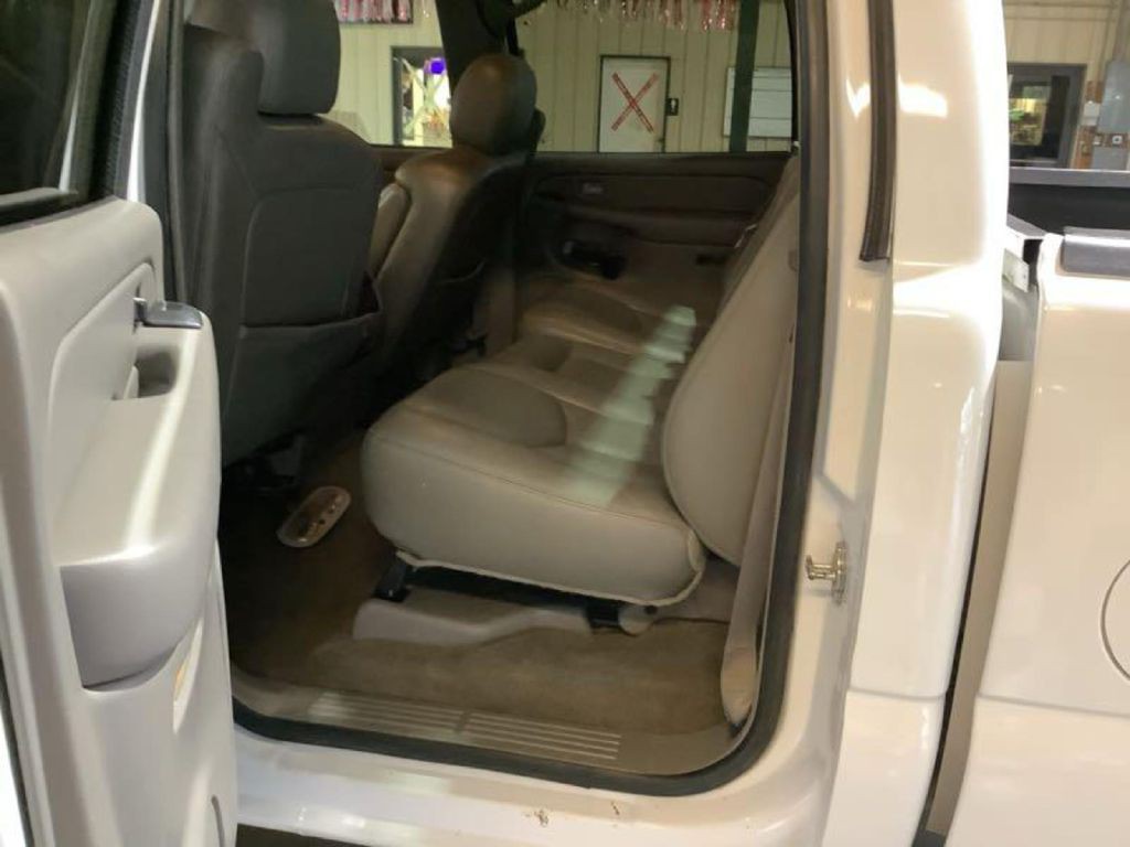 2006 GMC Sierra Image 6