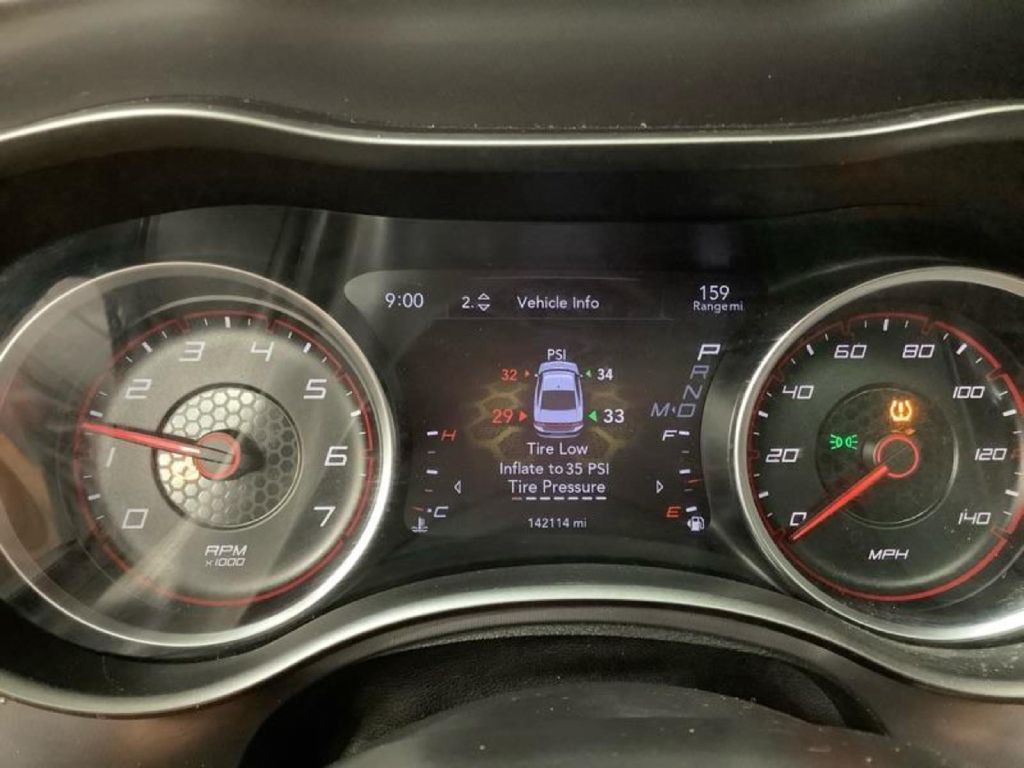 2021 Dodge Charger Image 2