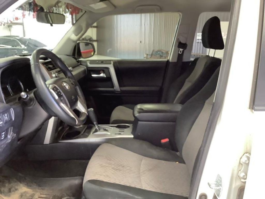 2019 Toyota 4Runner Image 4