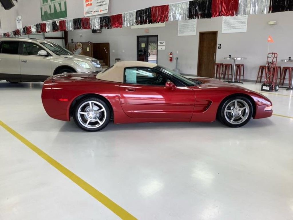 1998 Chevrolet Corvette Image 2