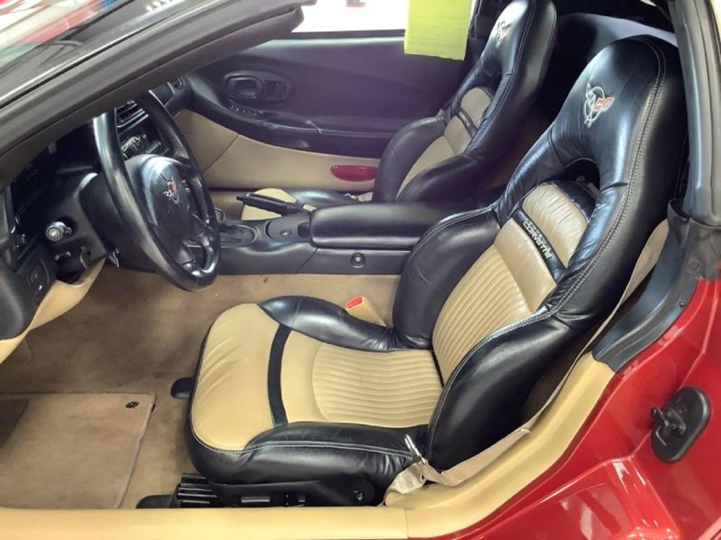 1998 Chevrolet Corvette Image 5