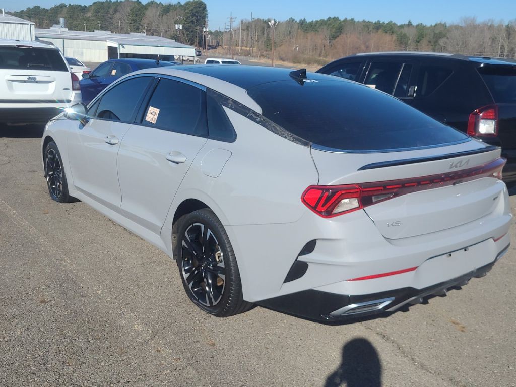 2024 Kia K5 Image 1