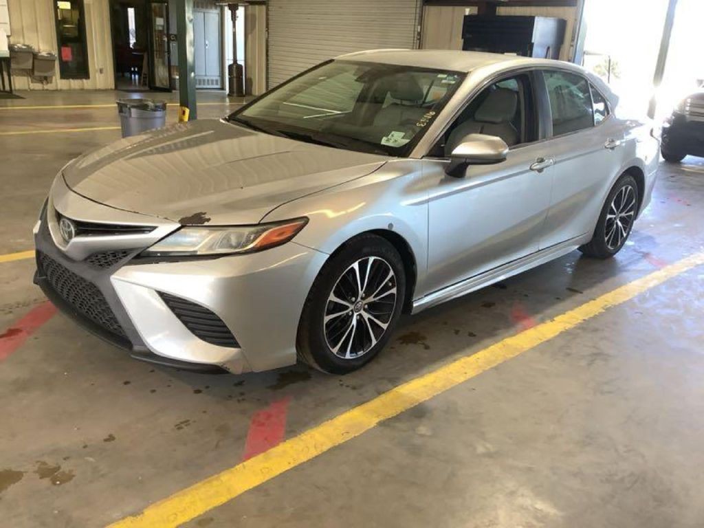 2018 Toyota Camry Image 5