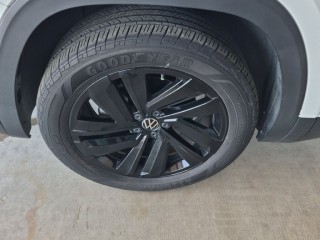 Image for 2022 Volkswagen Atlas Cross Spo SE ID: 7283740