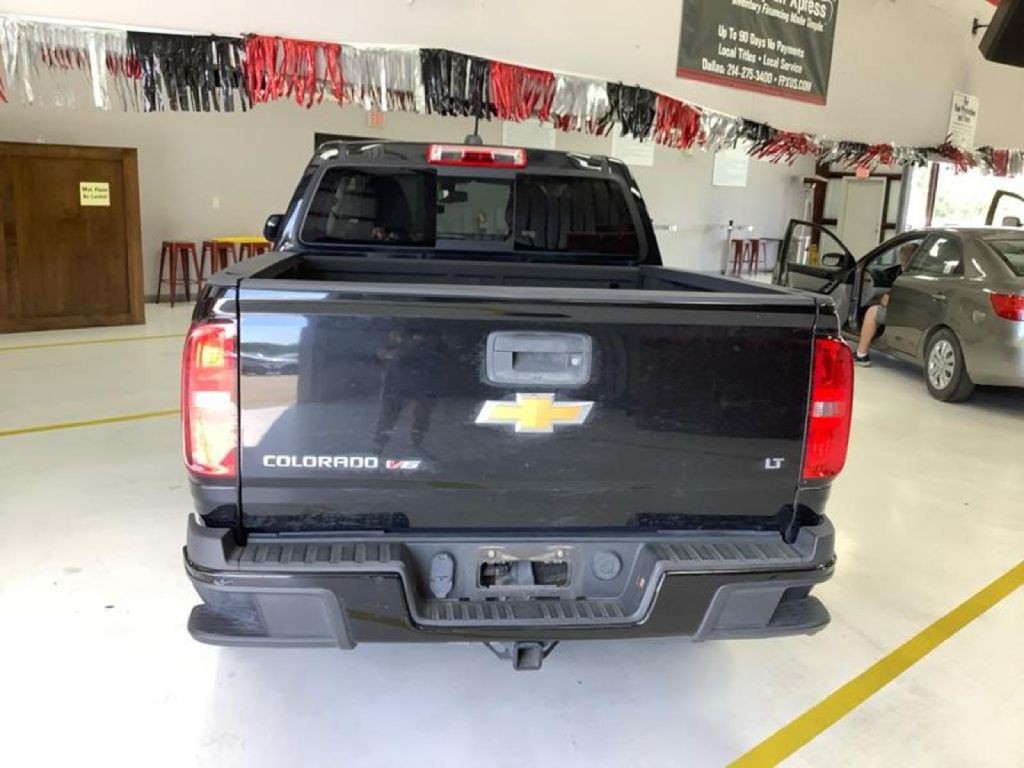 2018 Chevrolet Colorado Image 2