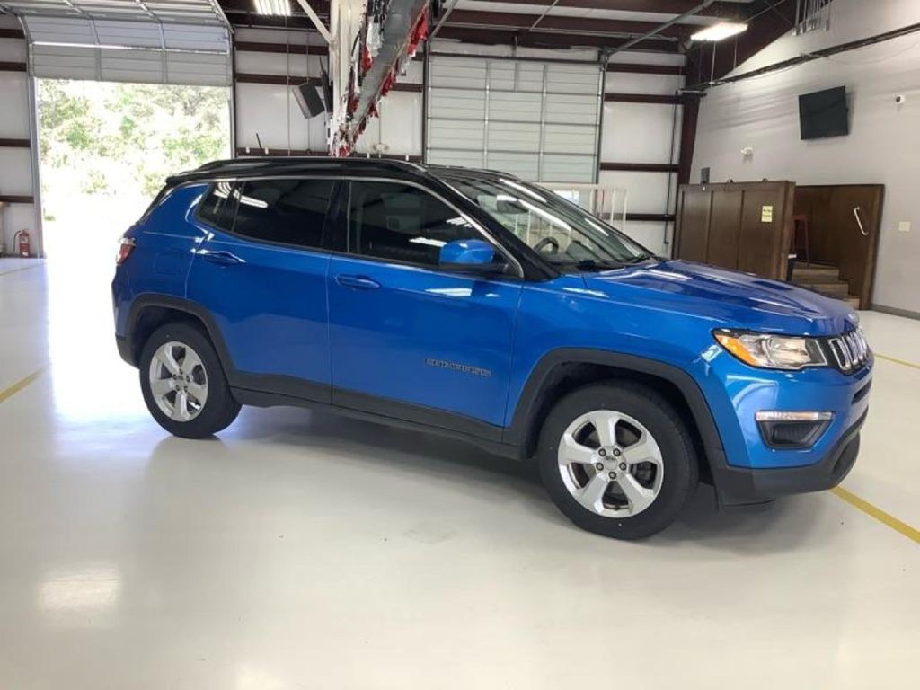 2018 Jeep Compass Image 2