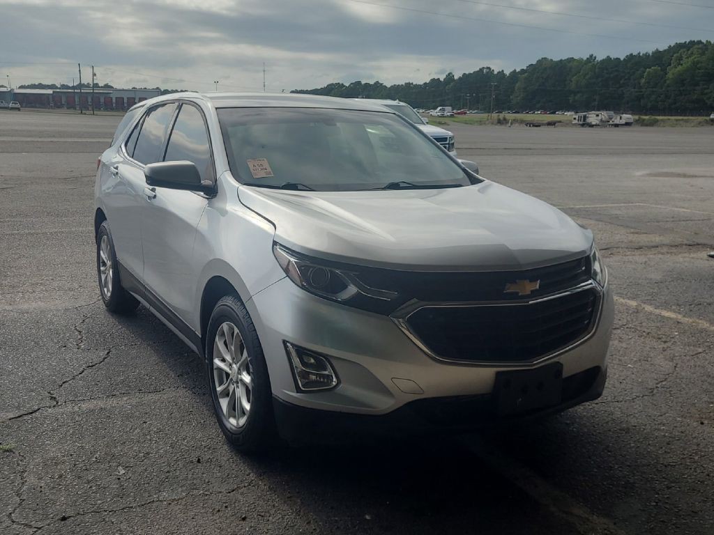 2018 Chevrolet Equinox Image 2