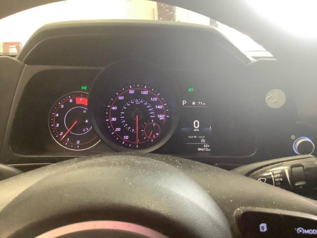 2021 Hyundai Elantra Image 4