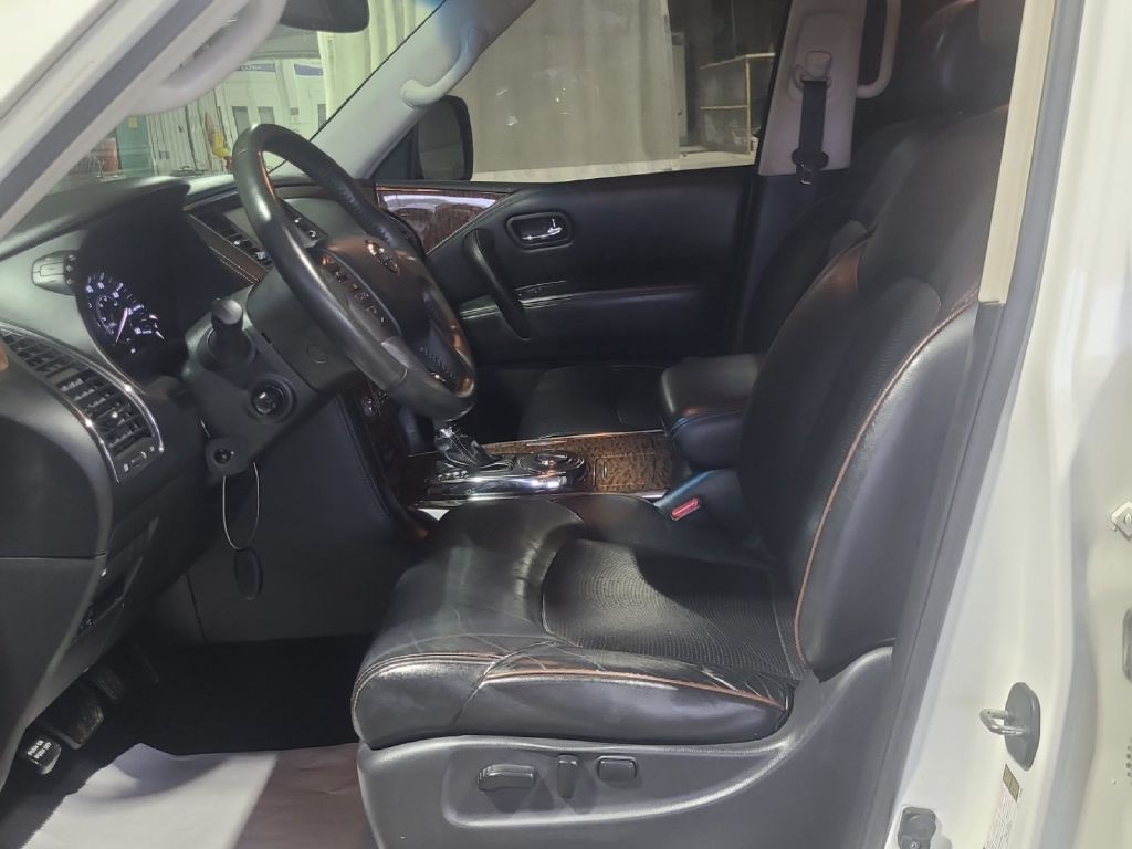 2017 Nissan Armada Image 3