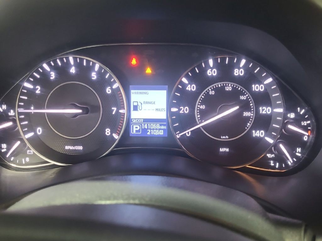2017 Nissan Armada Image 5
