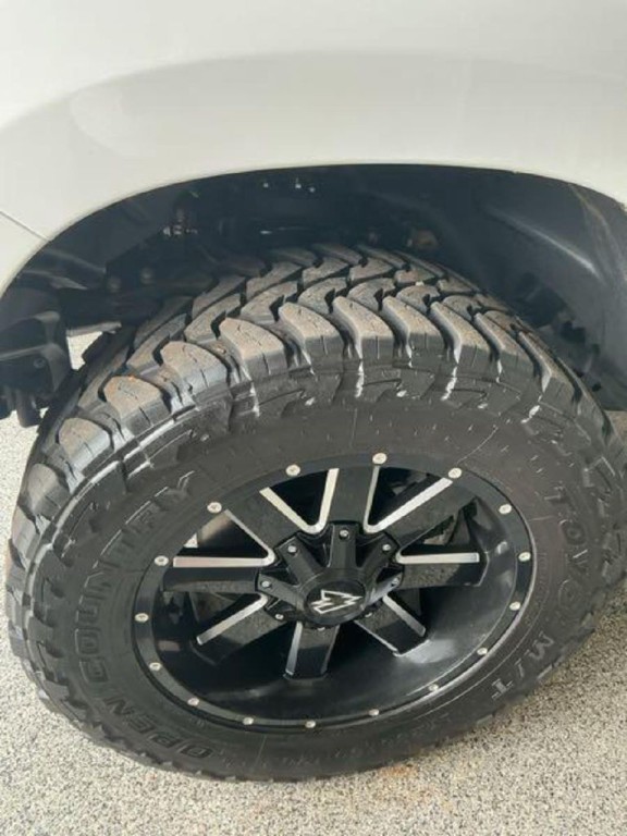 2022 RAM 1500 Image 3