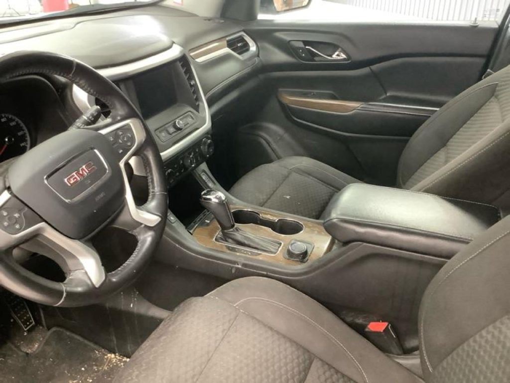 2018 GMC Acadia Image 4