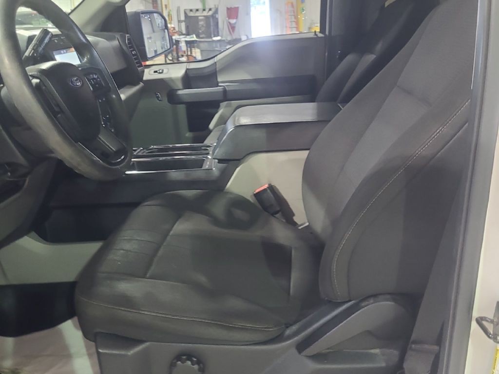2017 Ford F-150 Image 3