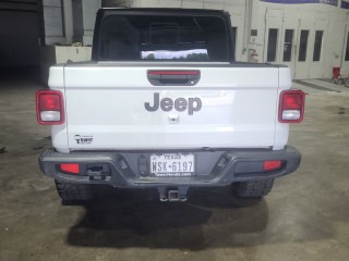 Image for 2023 Jeep Gladiator Sport ID: 7613730