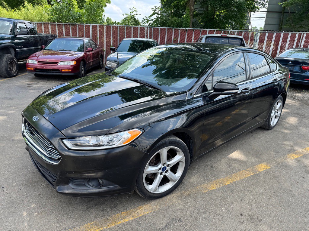 2016 Ford Fusion Image 2